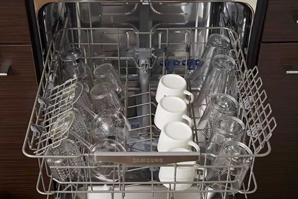 Не включается посудомоечная машина  Digital